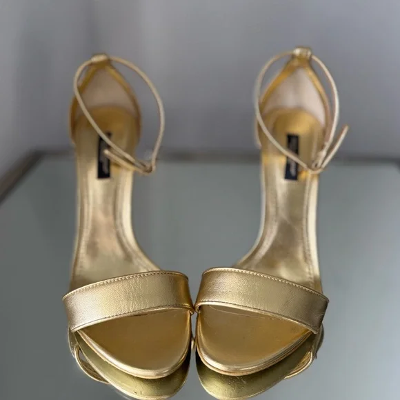 Dolce Gabbana Nappa mordore sandals with baroque DG heel 37 - Picture 11 of 15